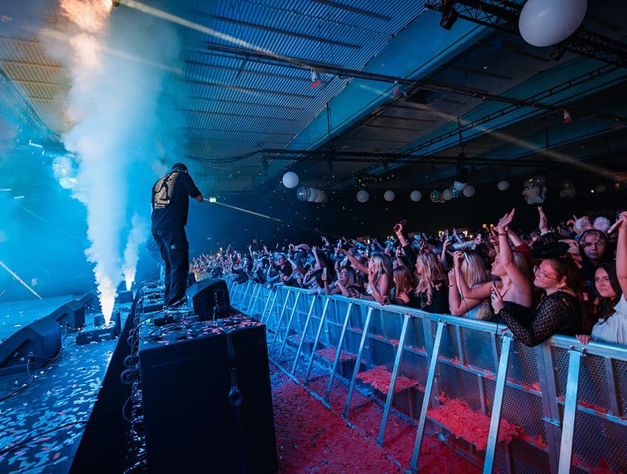 Varför professionellt ljud och ljus avgör om festen blir lyckad